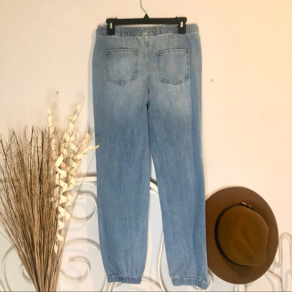 FOREVER 21 Pants Denim Joggers - Picture 3 of 7